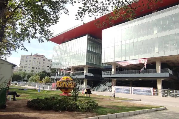 1. Çiçek Parkı - Resim 7