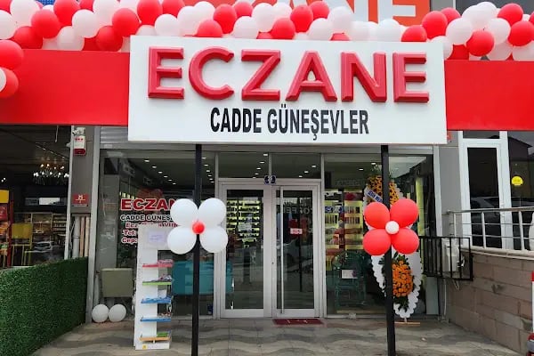 ECZANE CADDE GÜNEŞEVLER - Resim 2