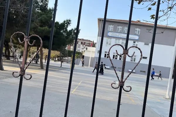 Mükerrem-Ali Kayan Ortaokulu - Resim 2