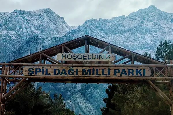 Spil Dağı Milli Parkı Orman Köşk Evleri - Resim 15