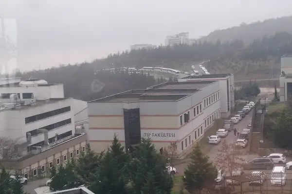 Kocaeli Üniversitesi Araştırma ve Uygulama Hastanesi Acil Servisi - Resim 13