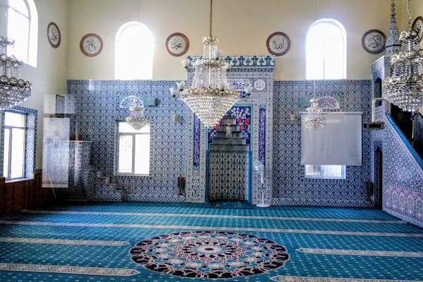 Yunus Emre Camii - Resim 3