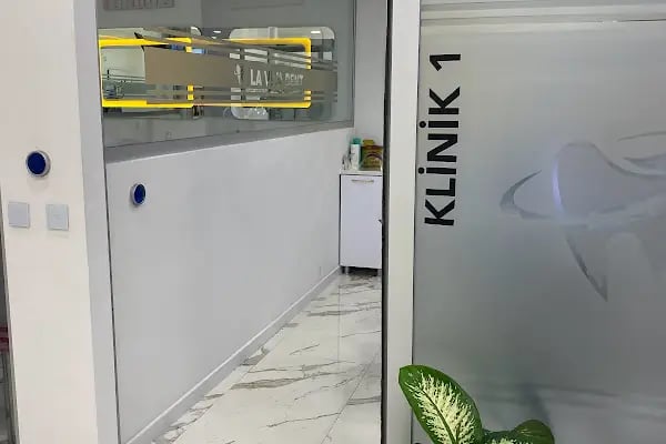 Laviva Ağız ve Diş Sağlığı Polikliniği - Resim 7