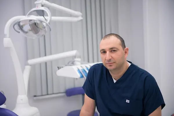 Dentplus - Uzm.Dr.Dt. Deniz Noyun Periodontoloji İmplantoloji Bursa Dişeti Hastalıkları Uzmanı - Resim 7