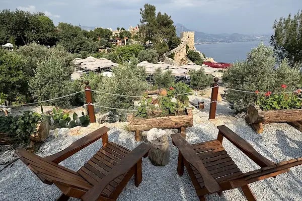 Dali Food &amp; Cafe - Resim 2