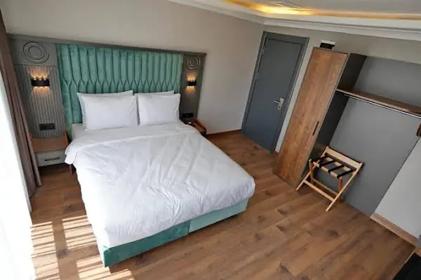Shelton Airport Otel - Resim 11