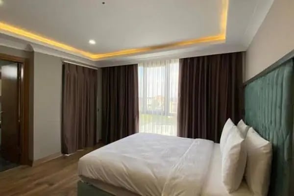 Shelton Airport Otel - Resim 10