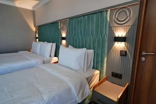 Shelton Airport Otel - Resim 8