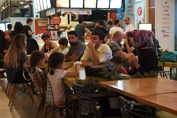 Kanatlı Alışveriş Merkezi - Resim 9