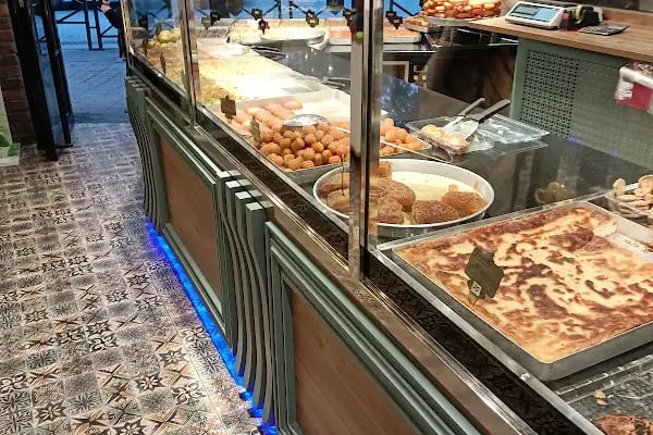 Kanatlı Alışveriş Merkezi - Resim 11