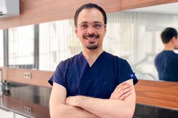 Suat Eroğlu Diş Kliniği (Dt Suat Eroğlu-Dt Eda Birer) - Resim 9