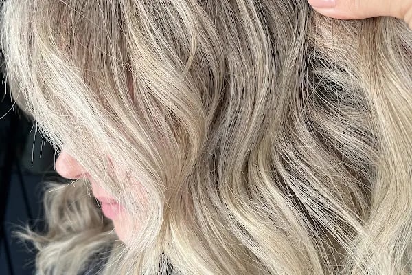 SALON ES KUAFÖR VE GÜZELLİK SALONU - Resim 3