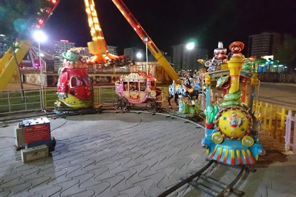Medland Lunapark - Resim 10
