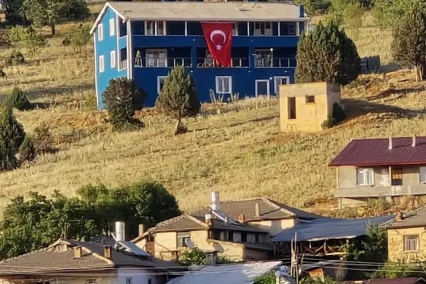Balıklava köyü mavi ev - Resim 4