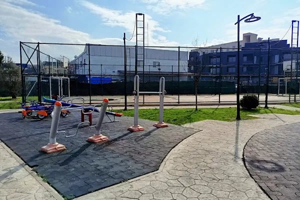 Adapazarı Belediyesi Çocuk oyun parkı - Resim 5