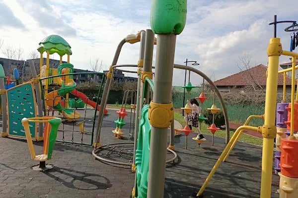 Adapazarı Belediyesi Çocuk oyun parkı - Resim 12