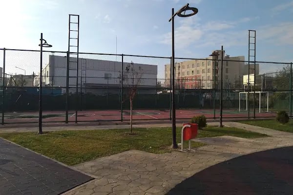 Adapazarı Belediyesi Çocuk oyun parkı - Resim 13