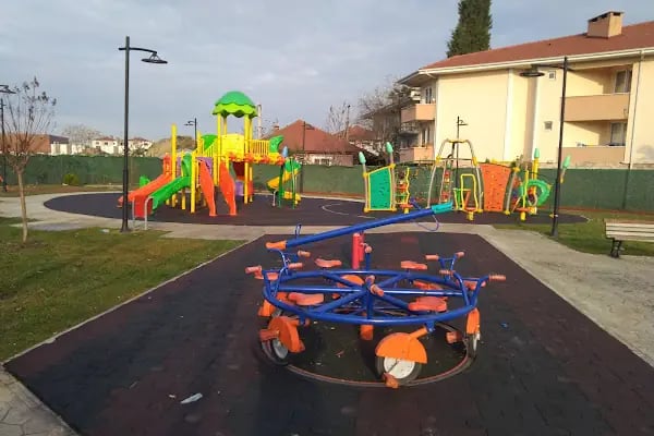Adapazarı Belediyesi Çocuk oyun parkı - Resim 8
