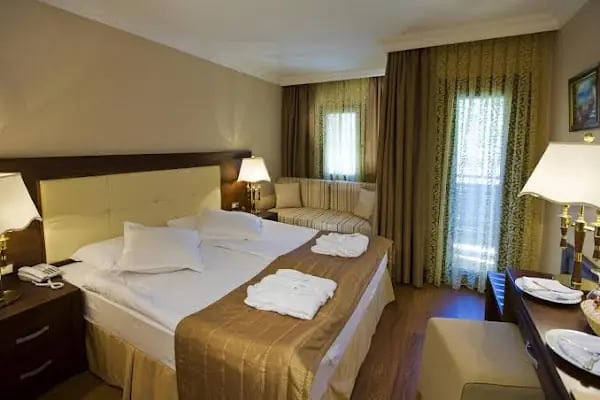 Latanya Park Resort Hotel - Resim 11