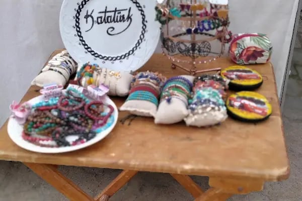 El Yapımı Otantik Takılar Hediyelik Eşya Kaligrafi Sanatı Hint Kınası - Resim 3