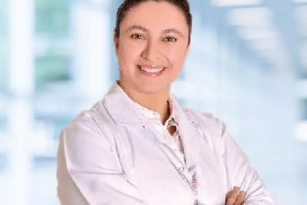 Uzm. Dr. Esra Akyüz, Nöroloji - Resim 1