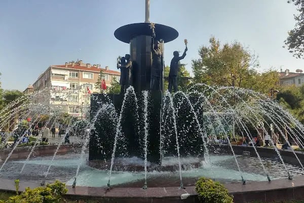 Avcılar Merkezi - Havuz - Resim 2