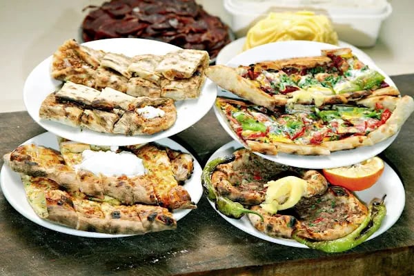 Reis'in Yeri Aile Balık Restoran - Resim 3
