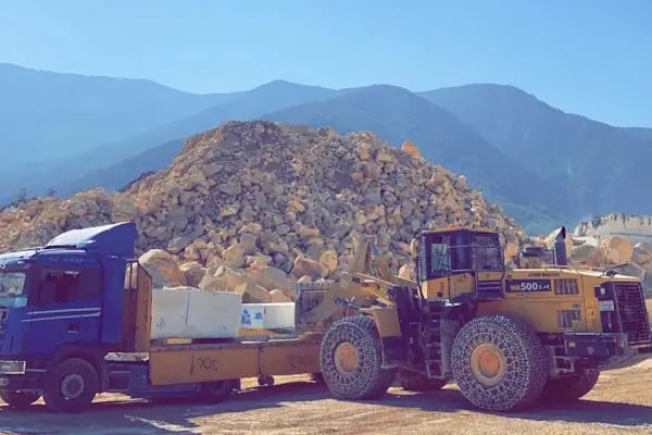 Ebişoğlu Nakliyat Oto Kurtarma Yol Yardım - Resim 4