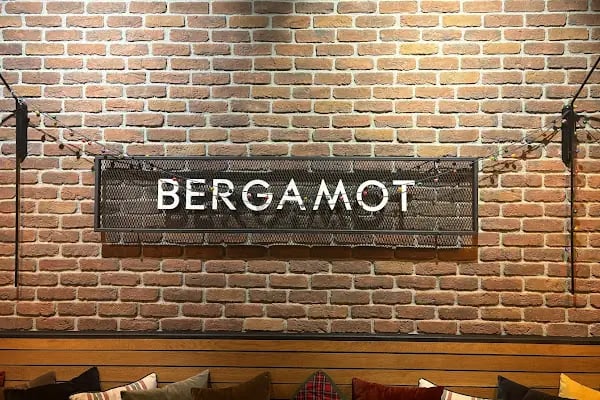 Bergamot Cafe - Resim 6