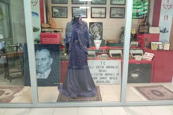 İnegöl Halk Eğitimi Merkezi - Resim 9