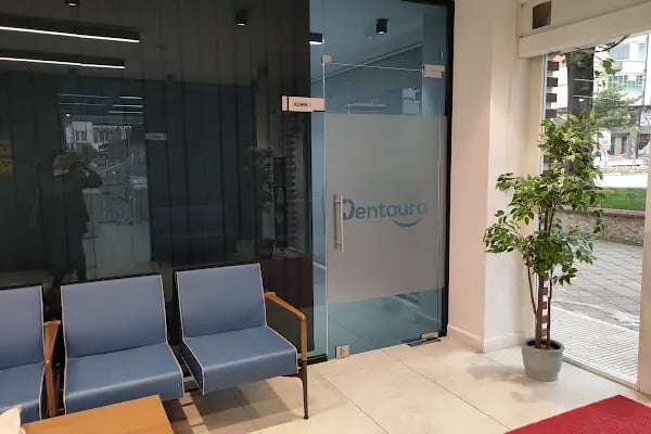 Dentaura ağız ve diş sağlığı polikliniği - Resim 3
