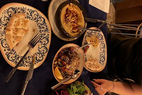 Gece Gündüz Bistro - Resim 10