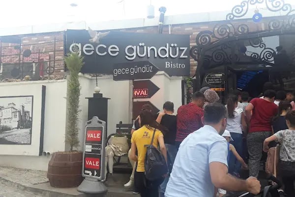 Gece Gündüz Bistro - Resim 13