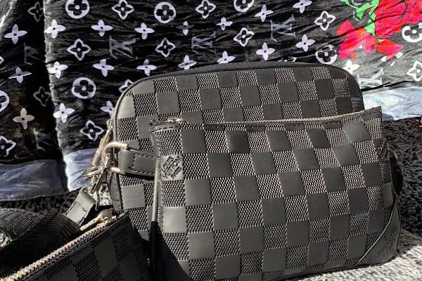 Ceylan çanta buca valiz bavul satışı ve çanta tamiri - Resim 15