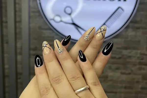 Gölgen Hair Beauty Saloon - Resim 13