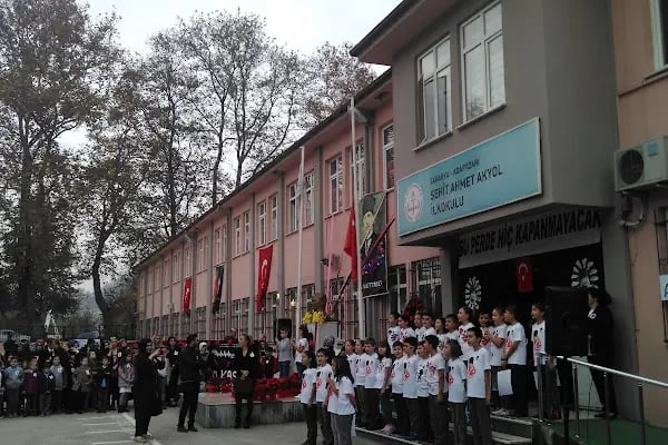 Şehit Ahmet Akyol İlkokulu - Resim 6