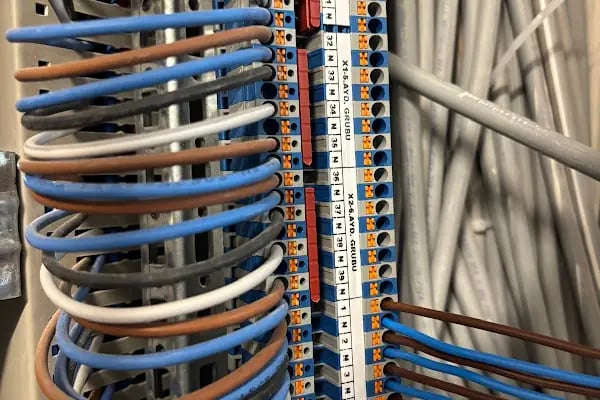 Bodrum Hizmet Elektrik - Yangın Hırsız Alarm, Kamera, Uydu, İnternet, Elektrik, Otomasyon Sistemleri - Resim 6