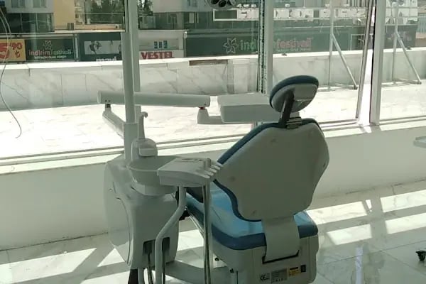 İhc Dent Ağız ve diş sağlığı polikıliniği - Resim 3
