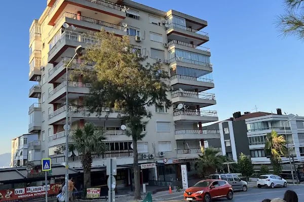 Ekonomi Üniversitesi - Resim 1