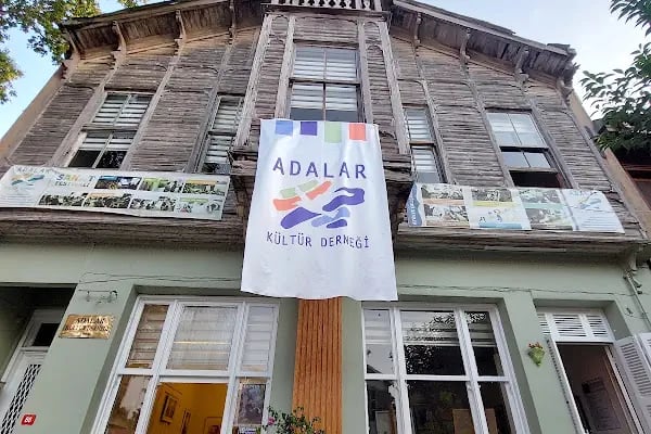 Adalar Kültür Derneği - Resim 4