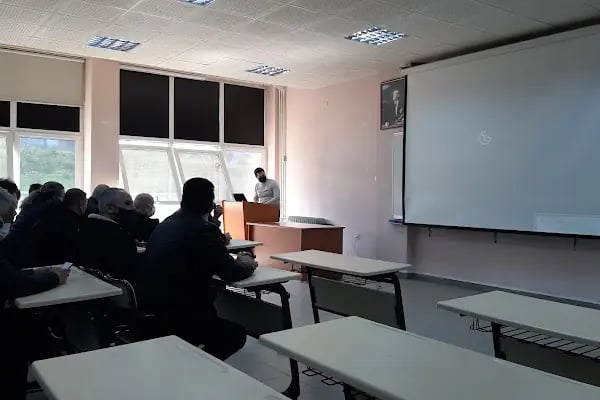 Trabzon Üniversitesi İletişim Fakültesi - Resim 9