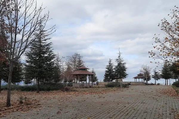 Ahmet Özbek Parkı - Resim 5
