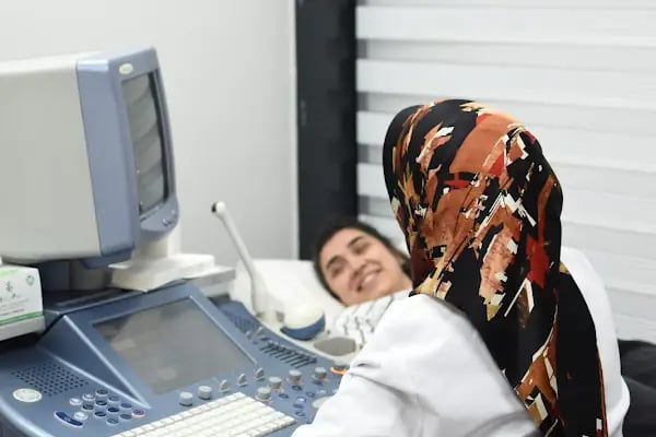 Dr. Ayşe İlknur Çelik, Kadın Hastalıkları Doğum ve Tüp Bebek Uzmanı - Resim 9