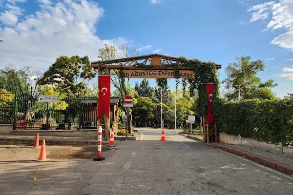 30 Ağustos Zafer Parkı - Resim 7