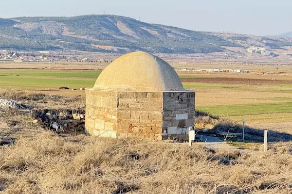 Beycesultan Türbesi - Resim 3
