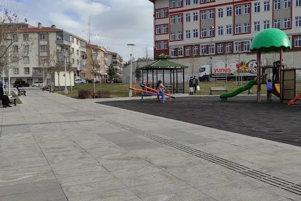 Ömer halisdemir parkı - Resim 1