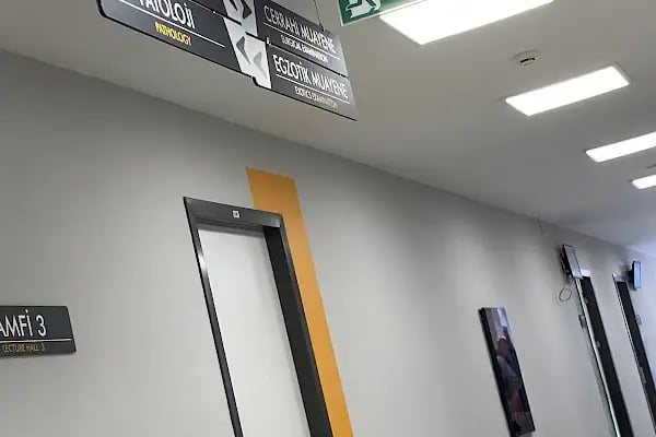 İstanbul Üniversitesi-Cerrahpaşa, Veteriner Fakültesi, Araştırma ve Uygulama Hayvan Hastanesi - Resim 4