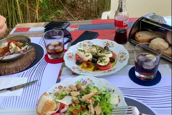 Bahçede Sinek Kafe - Resim 8