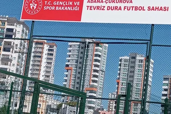 Çukurova Tevriz Dura Futbol Sahasi - Resim 5