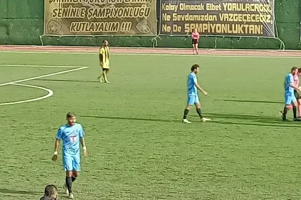 Aliağa Atatürk Stadyumu - Resim 19